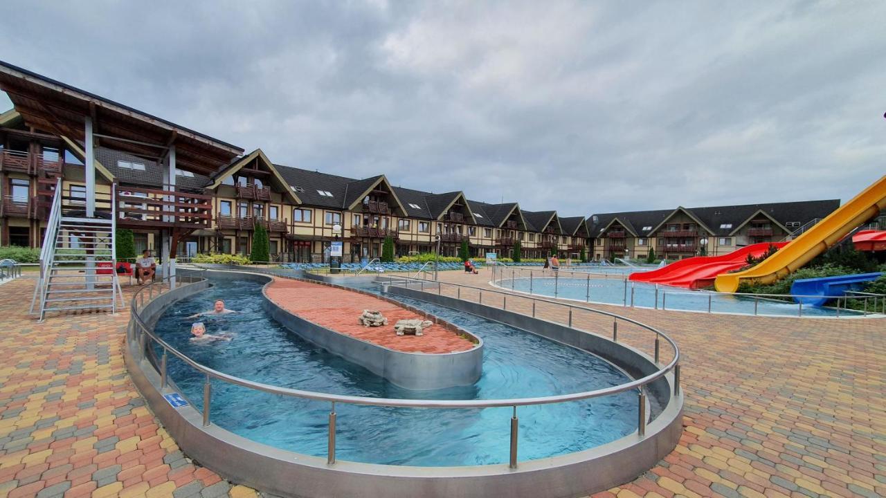Apartman Aquapark - Hotel Bešeňová Buitenkant foto