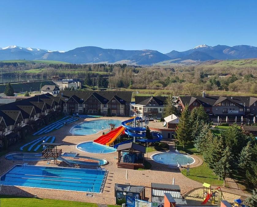 Apartman Aquapark - Hotel Bešeňová Buitenkant foto