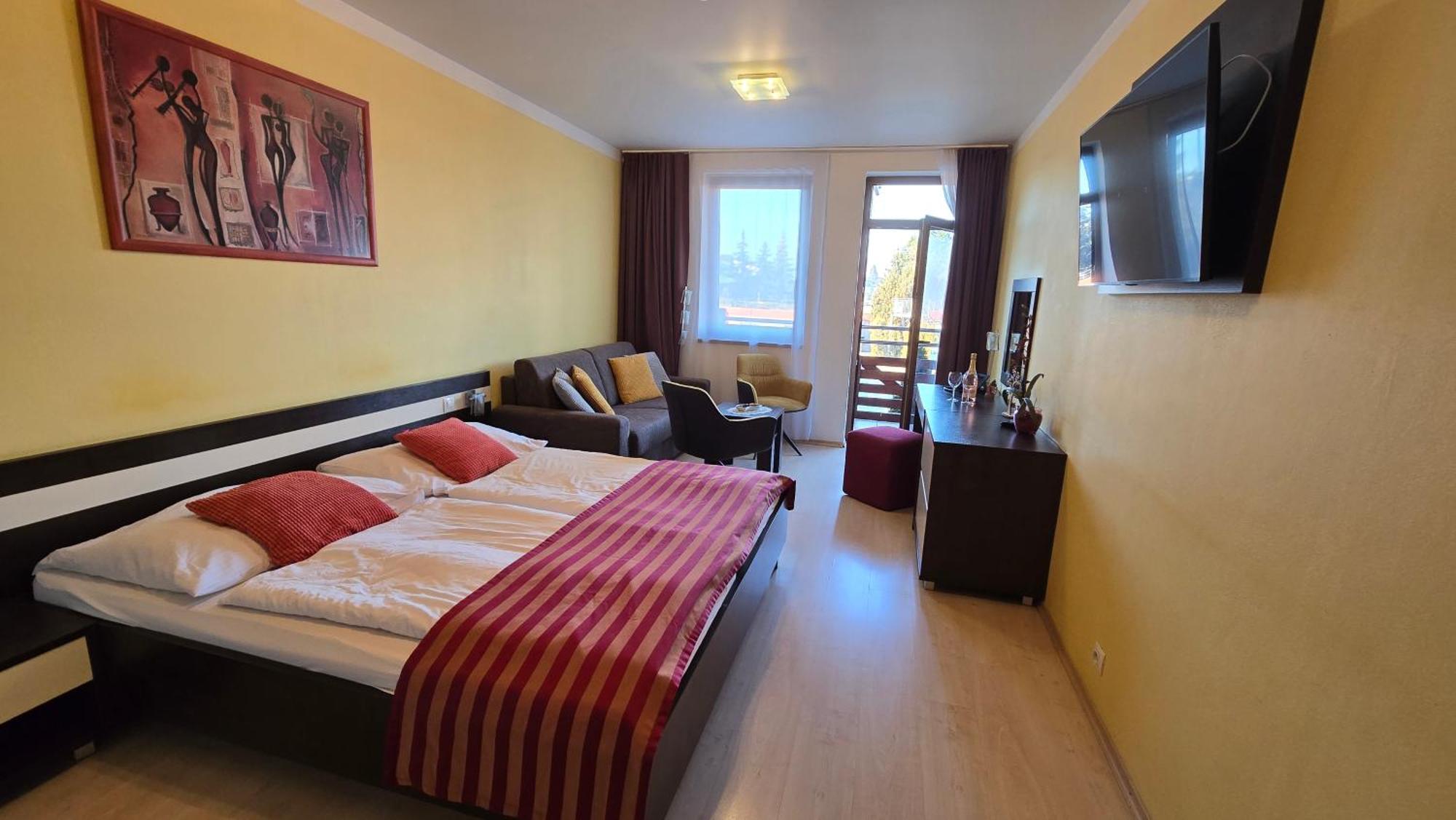 Apartman Aquapark - Hotel Bešeňová Buitenkant foto